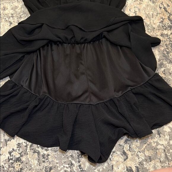 Hudson Gray Black Ruffled Romper - Picture 3 of 4